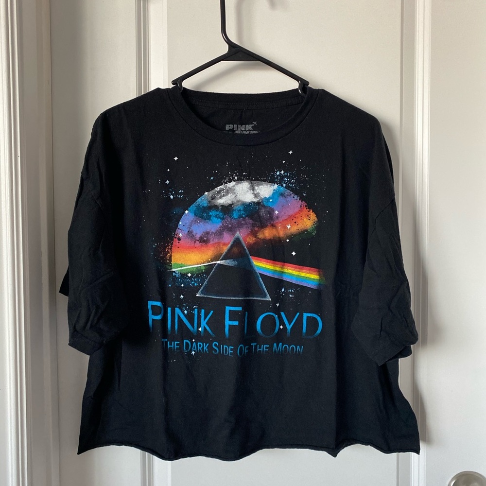 Black Pink Floyd band tee shirt